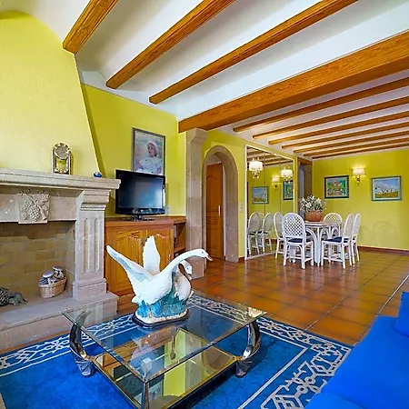 Cantallops - With Private Pool. Free Wifi