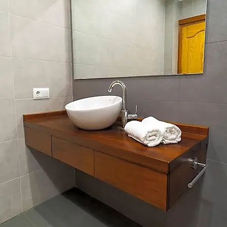 Cantallops - With Private Pool. Free Wifi